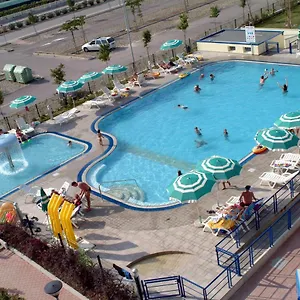 Altanea Residences Con Piscina , Caorle Italien